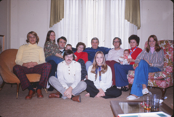 024 466 Christmas 1975 (25)